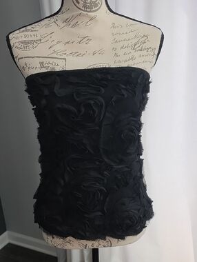 Dots Black Rosette Tube Top